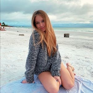 Meet your Posher, Chloe